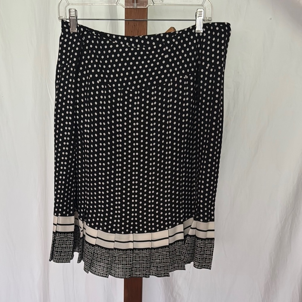 Jones New York Black and White Pleated Pencil Skirt 100% Silk